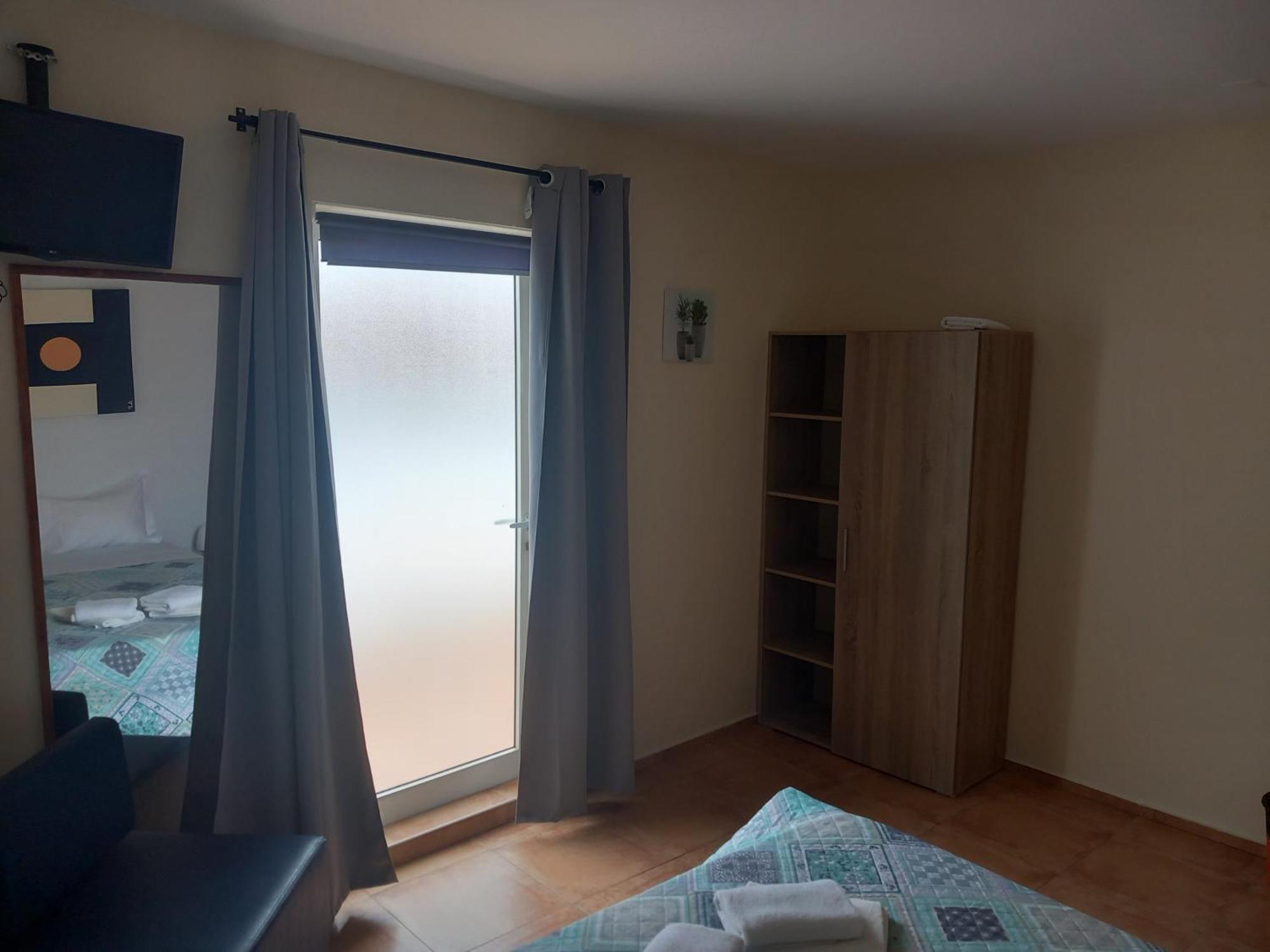 Sao Jose Guesthouse Понта-Делгада Экстерьер фото